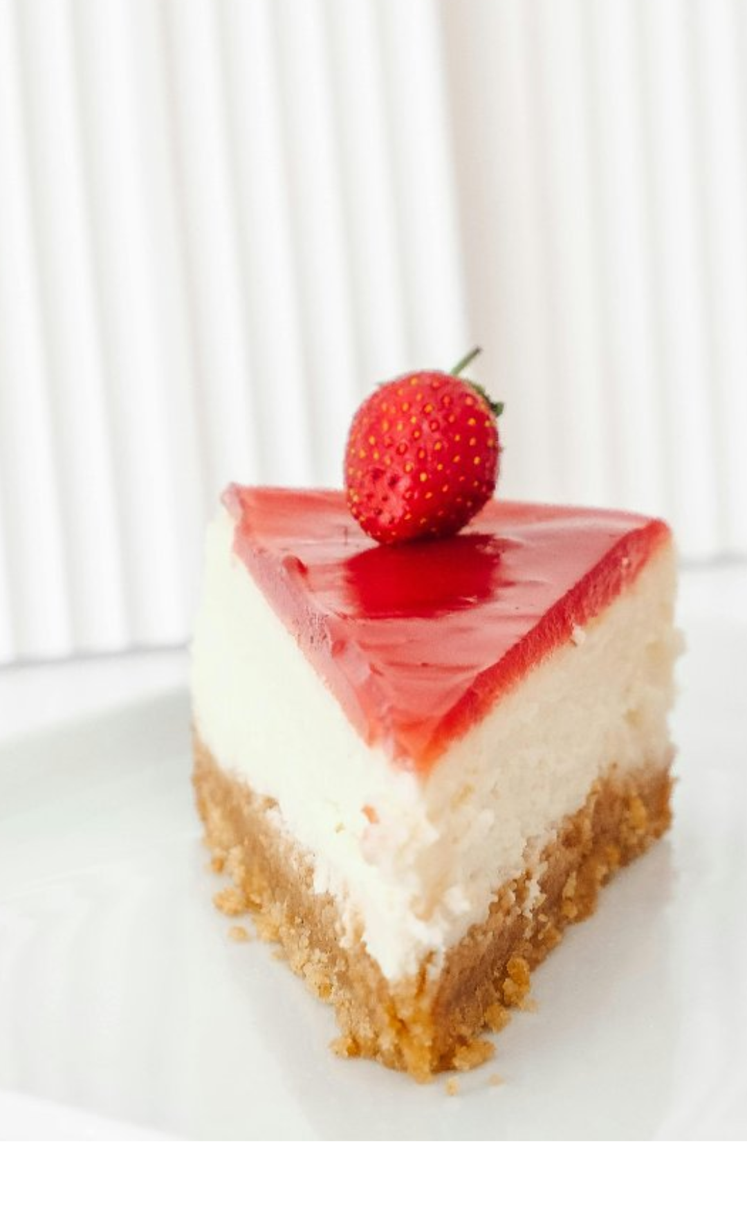No-Bake Strawberry Cheesecake (God-Tier Creamy)