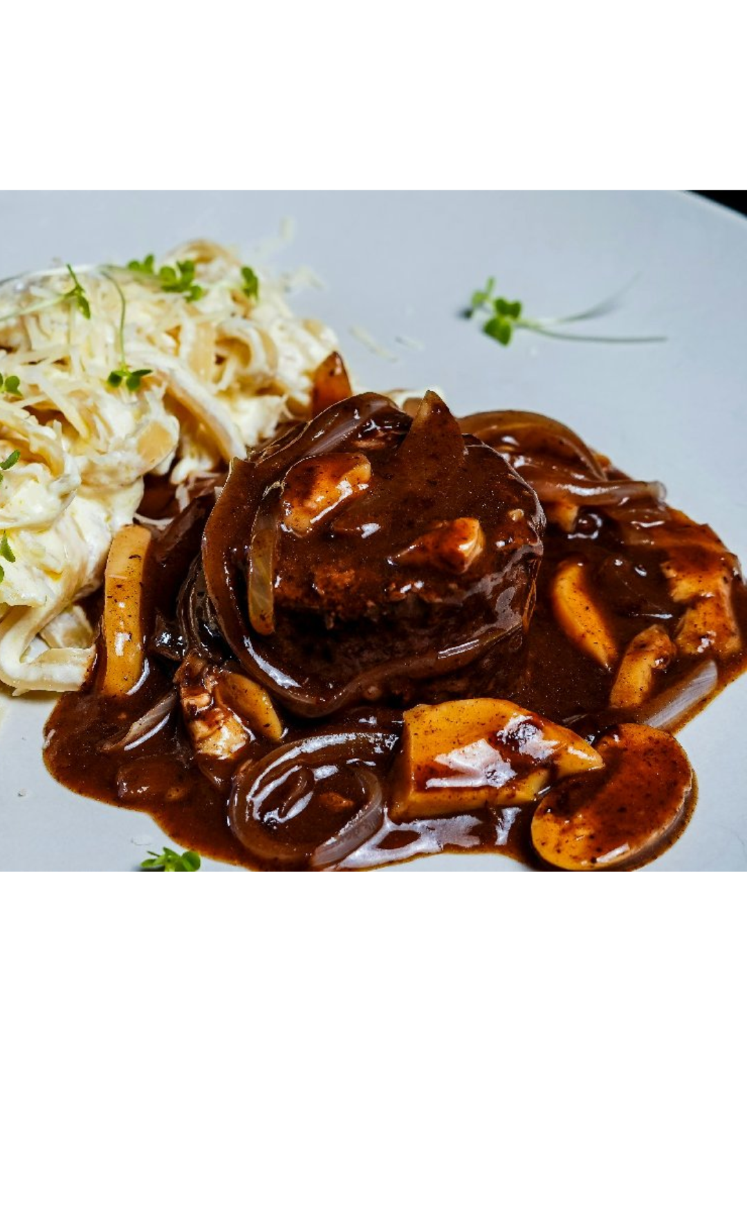 Chasseur Sauce (Hunter’s Mushroom & Wine Sauce)