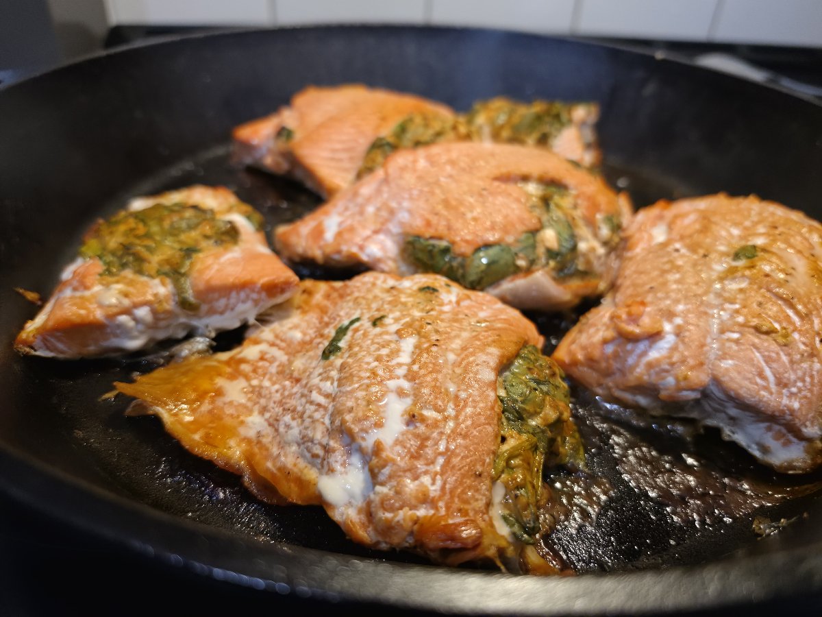 Garlic Butter Salmon (Restaurant Style)